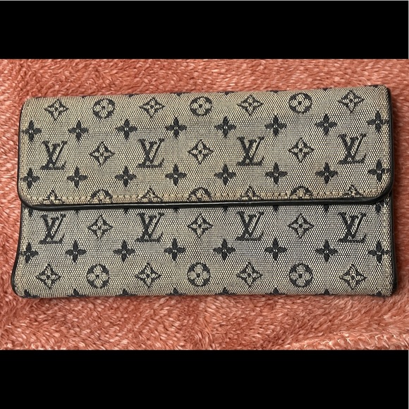 Louis Vuitton Handbags - Louis Vuitton Monogram MIni Lin Canvas Porte Tresor International Wallet